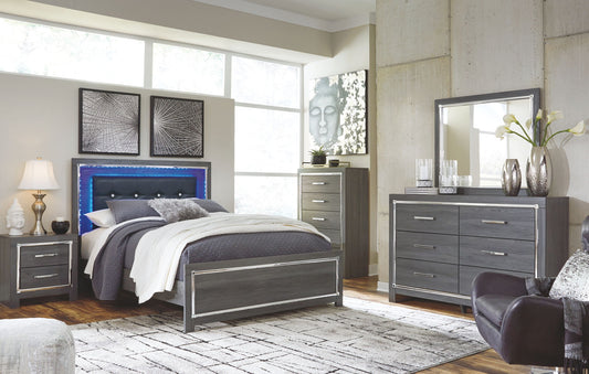 Lodanna - Six Drawer Dresser - Gray