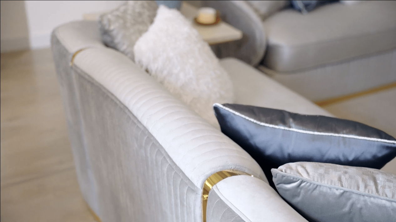 HD-7008 - Loveseat - Gray / Gold