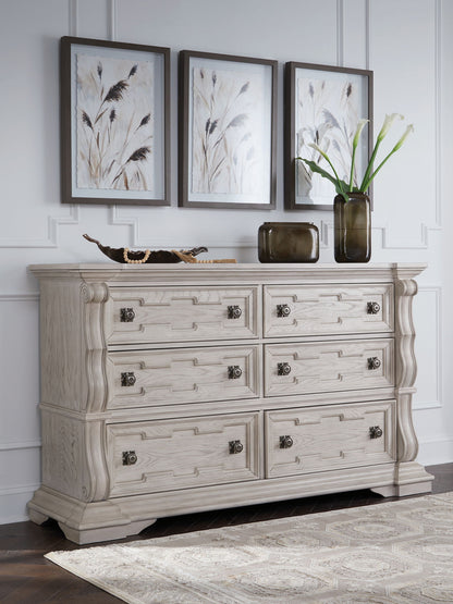 Bruchandi - Dresser