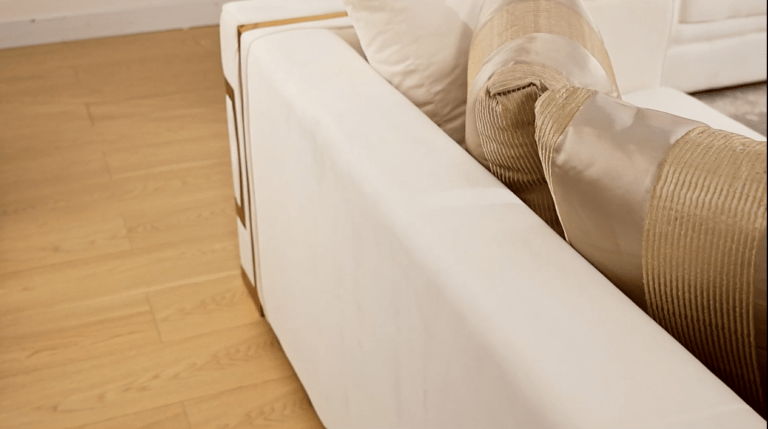 HD-2131 - Loveseat - White / Gold
