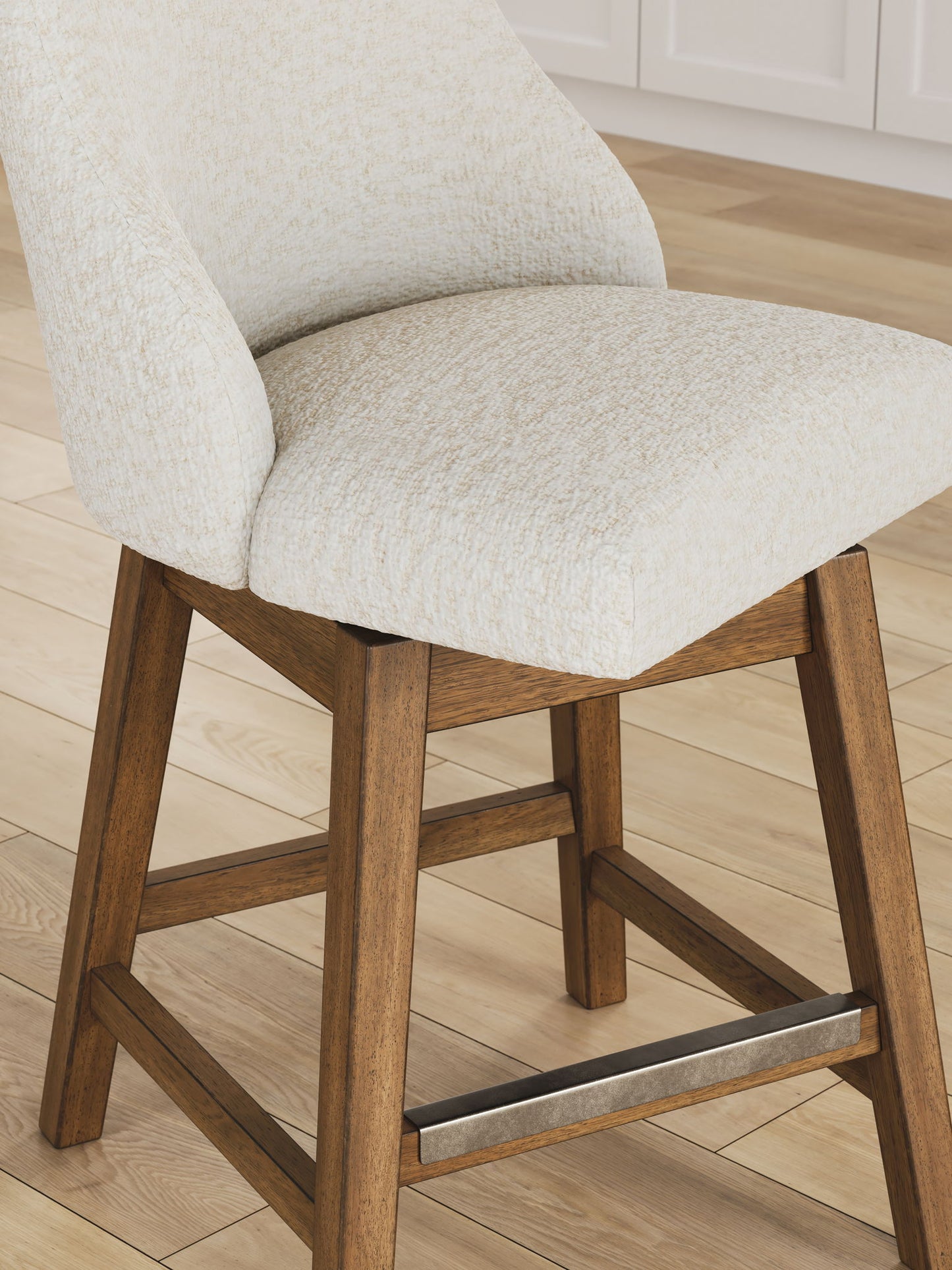 Cabalynn - Upholstered Swivel Barstool (Set of 2) - Oatmeal / Light Brown