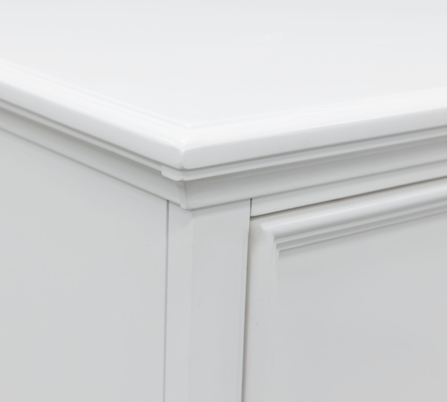 Fortman - Five Drawer Chest - White