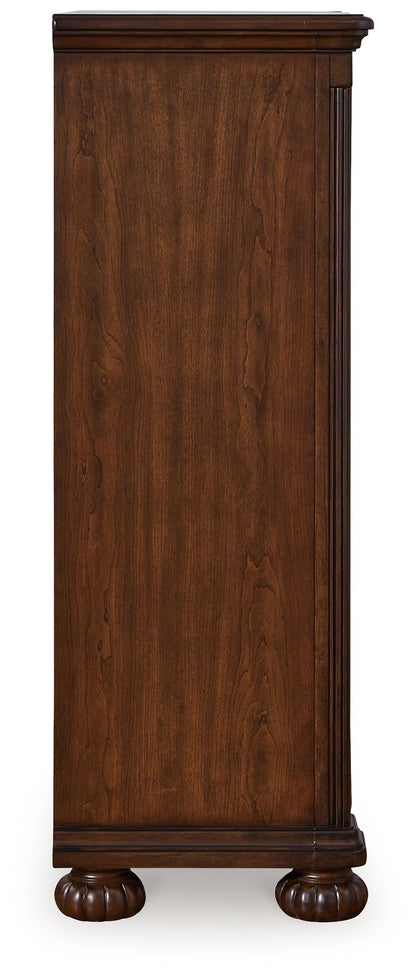 Lavinton - Five Drawer Chest - Brown